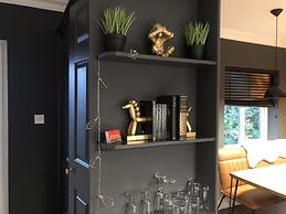 Time is Now! Beautiful Apartment in York