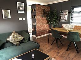 Time is Now! Beautiful Apartment in York