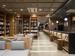 Lamp Light Books Hotel Sapporo