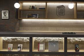 Lamp Light Books Hotel Sapporo