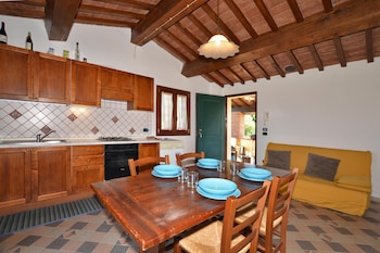 Antinoro Apartments