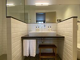 Uma Suites Pau Claris