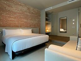 Uma Suites Pau Claris