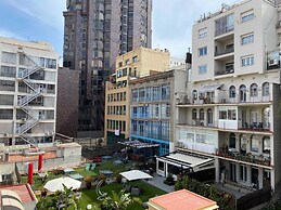 Uma Suites Pau Claris