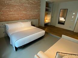 Uma Suites Pau Claris