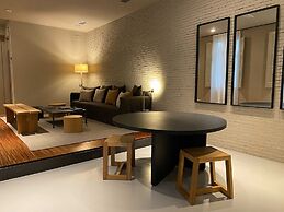 Uma Suites Pau Claris