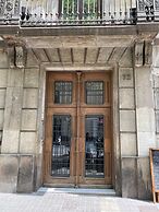 Uma Suites Pau Claris