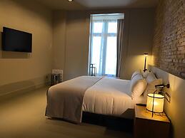 Uma Suites Pau Claris