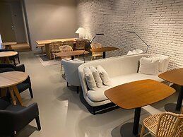 Uma Suites Pau Claris