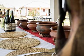 Moyoni Airport Lodge