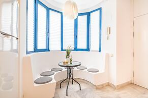 Marbella Pool House Gf44 On Sea Shore