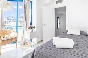 Marbella Pool House Ph77 on sea Shore