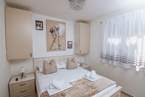 Apartments PiiP-ni-More