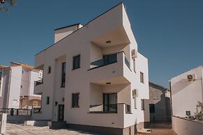 Apartments PiiP-ni-More