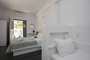 Ostria Studios & Apartments