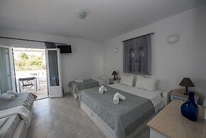 Ostria Studios & Apartments