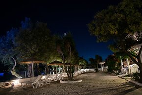 Ostria Studios & Apartments