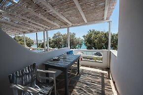 Ostria Studios & Apartments