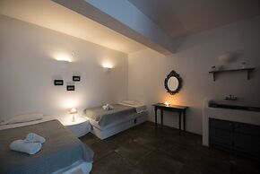 Ostria Studios & Apartments