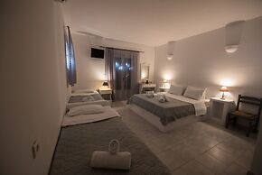 Ostria Studios & Apartments