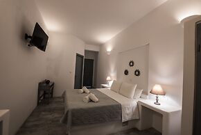 Ostria Studios & Apartments