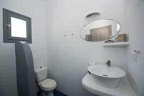 Ostria Studios & Apartments