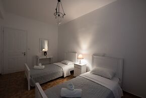 Ostria Studios & Apartments