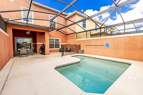 Spectacular TownHome With Private Pool close to Disney by RedAwning