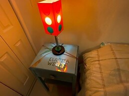 Rim Canal 'yellow House' With Canal Views & Boat Dock 1 Bedroom Cottag