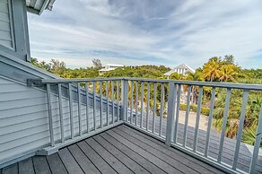 Beach Three Bedroom Villa by Redawning