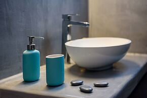 The Luna Suite with Hot Tub