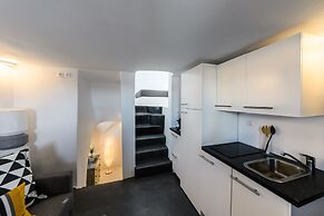 The Luna Suite with Hot Tub