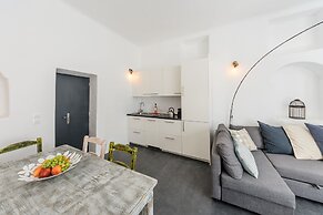 Luxurious Villa The Luna Suite