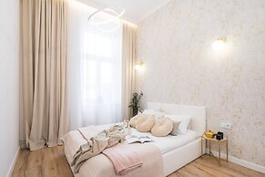 Rubinstein Apartment - LoftAffair