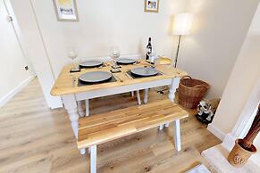 Stayzo Stylish House Accommodation in Westminster