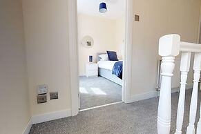 Stayzo Stylish House Accommodation in Westminster
