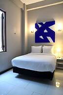 El Colonial - Adults Only