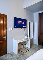 El Colonial - Adults Only