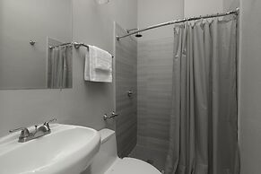 El Colonial - Adults Only