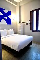 El Colonial - Adults Only