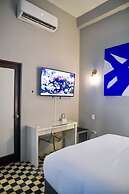 El Colonial - Adults Only