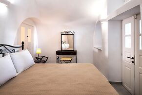 Day One Fira Mansion