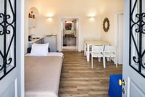 Day One Fira Mansion