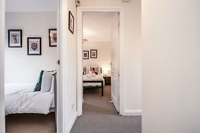 Karah Suites - The Galleria 2