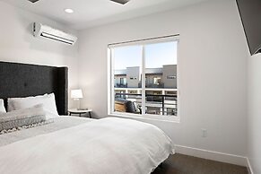 Family Paradise at the Vue by RedAwning