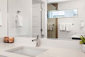 Family Paradise at the Vue by RedAwning