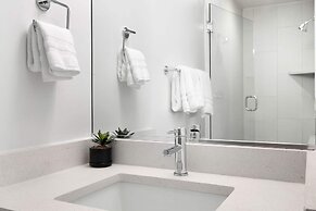 Family Paradise at the Vue by RedAwning