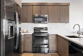 Family Paradise at the Vue by RedAwning