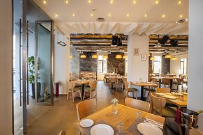 Lato Annex Boutique Rooms