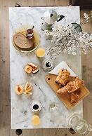 Dolce Vivere by Konnect, Gaios Paxos